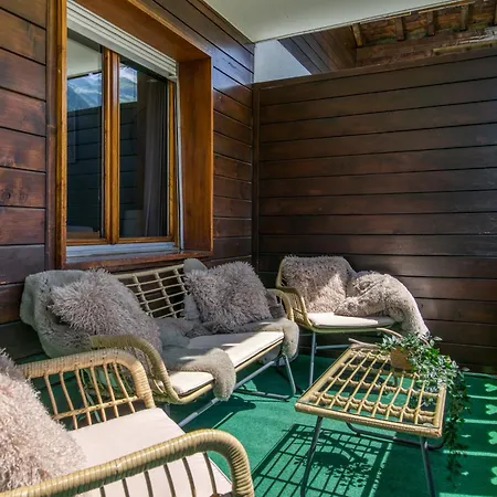 Val Air F75, Peace & Panoramic Views Apartment *