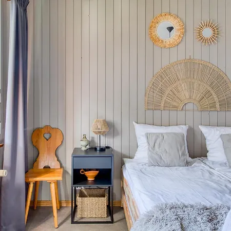 Val Air F75, Peace & Panoramic Views Apartament *